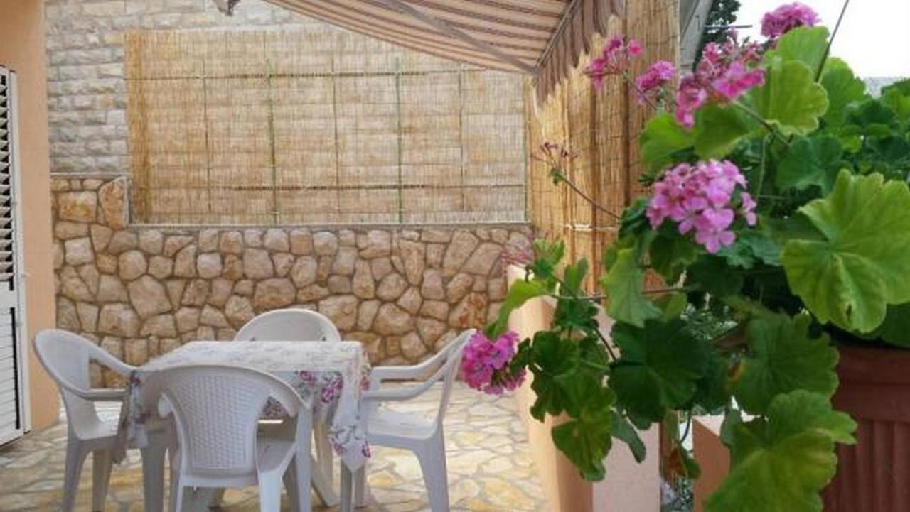 Apartments Barbati Kustići Zewnętrze zdjęcie