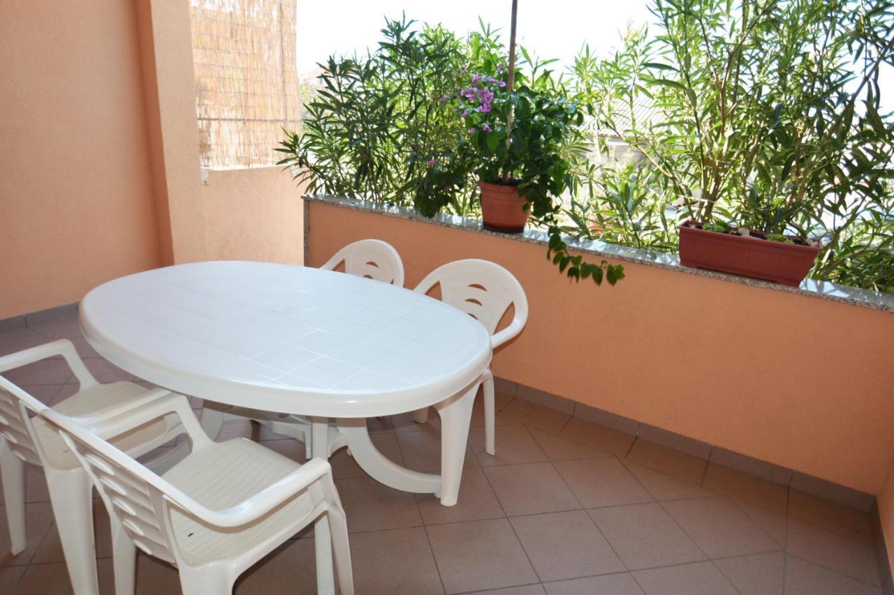 Apartments Barbati Kustići Zewnętrze zdjęcie