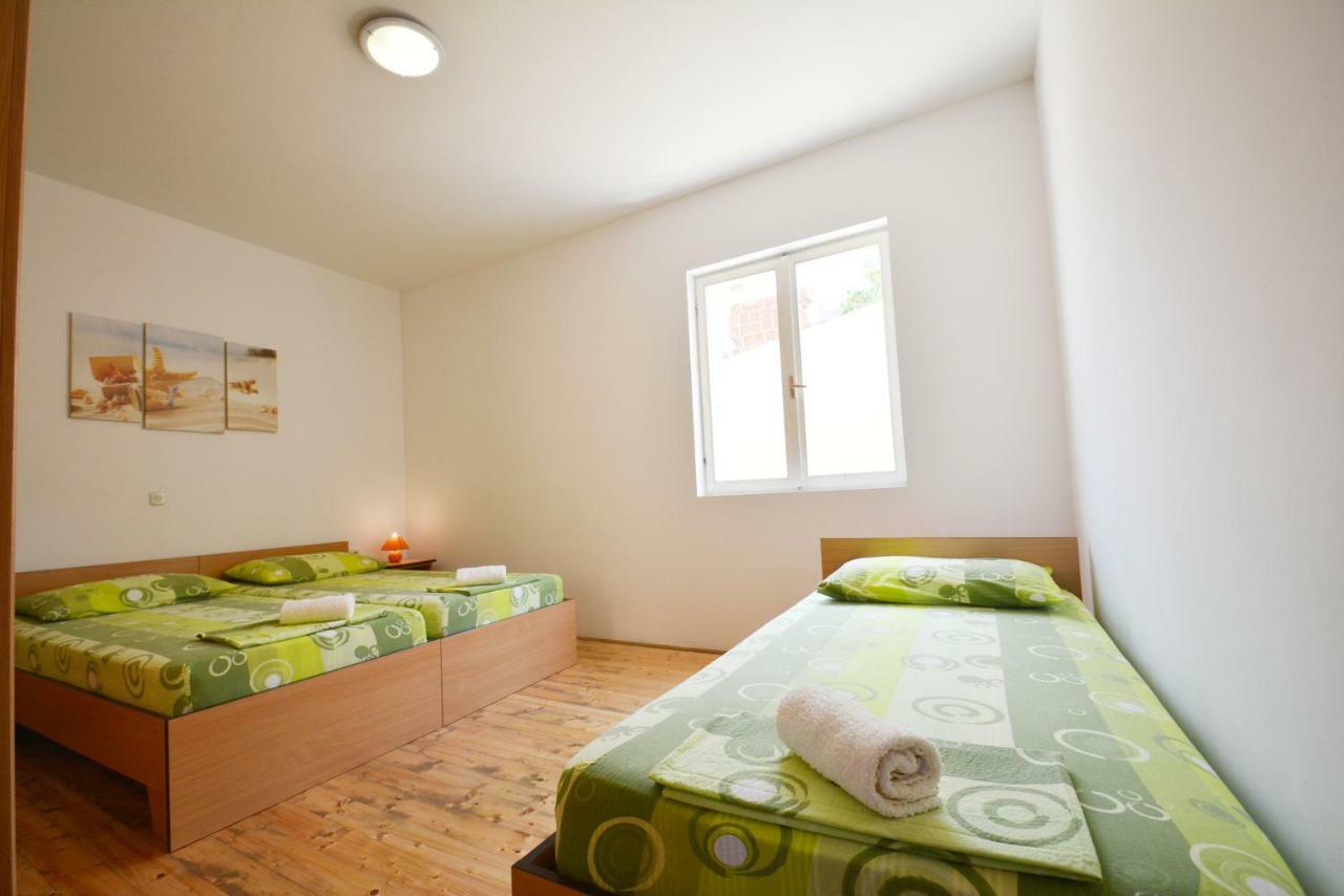 Apartments Barbati Kustići Zewnętrze zdjęcie